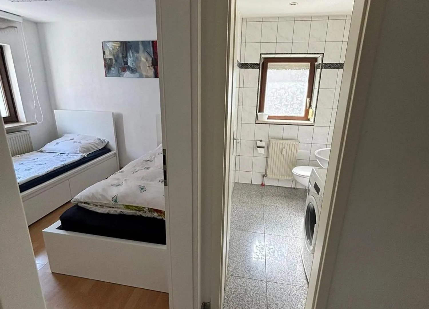 Erdgeschosswohnung Neben Schloss Blutenburg Mit Privatem Garten Munich