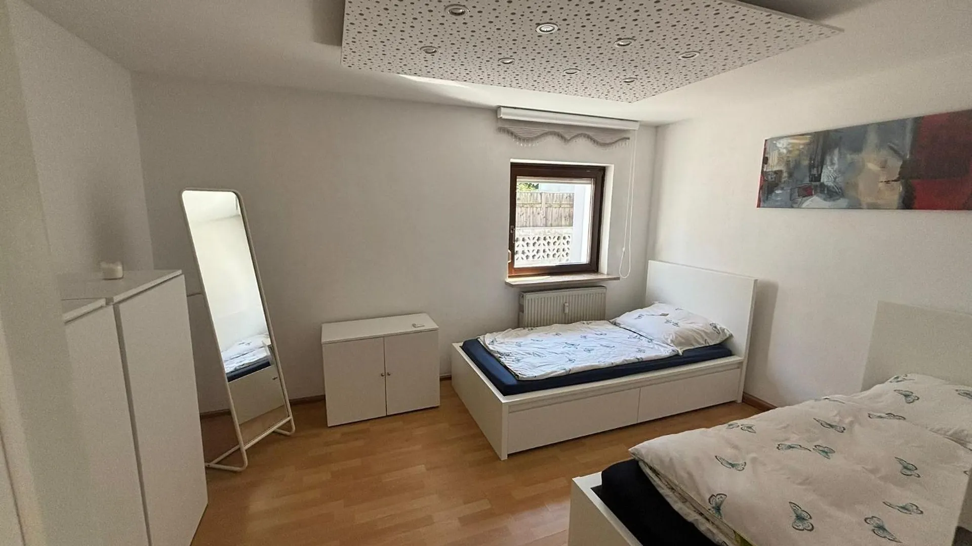 Erdgeschosswohnung Neben Schloss Blutenburg Mit Privatem Garten Munich Apartment